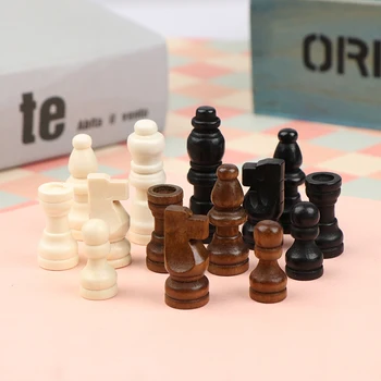 32 adet Ahşap Satranç Taşları Uluslararası Kelime Satranç Seti Ahşap Satranç Kral Figürleri Satranç Oyunu Piyon Heykelcik Tavla Parçaları
