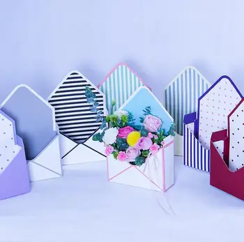50 adet Mini Yaratıcı Kağıt Zarf Kat Çiçek Kutusu Buket Çiçek Kutusu Gül Ambalaj Hediye Kutusu Parti Dekorasyon SN319